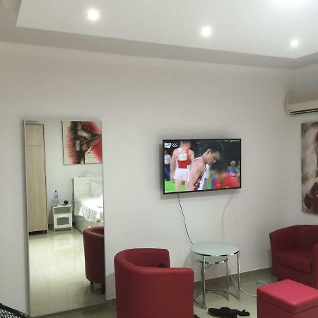 Paphos Gardens Studio Suite ภายนอก รูปภาพ