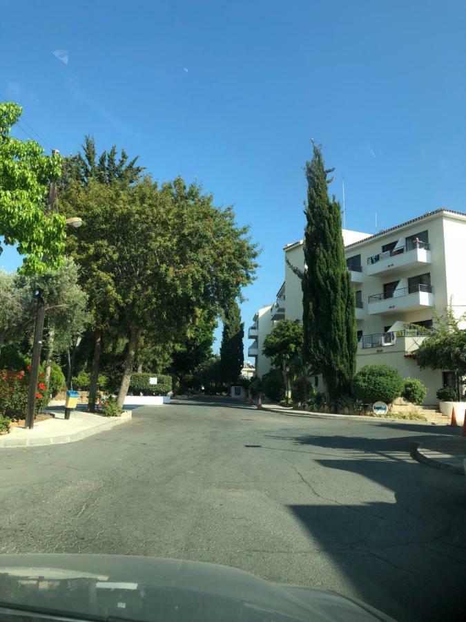 Paphos Gardens Studio Suite ภายนอก รูปภาพ